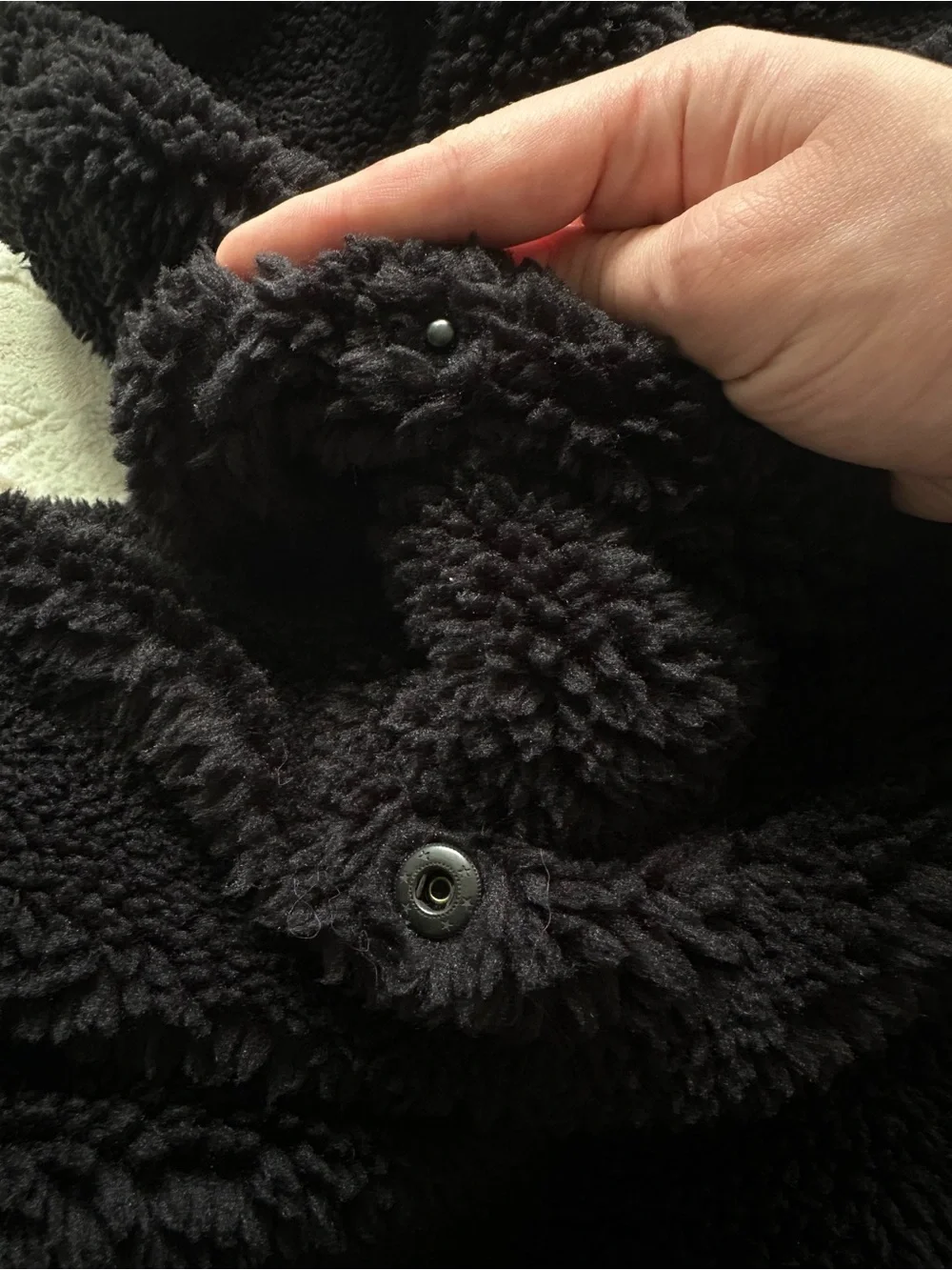 Alo | Foxy Sherpa Jacket | Black | Cropped